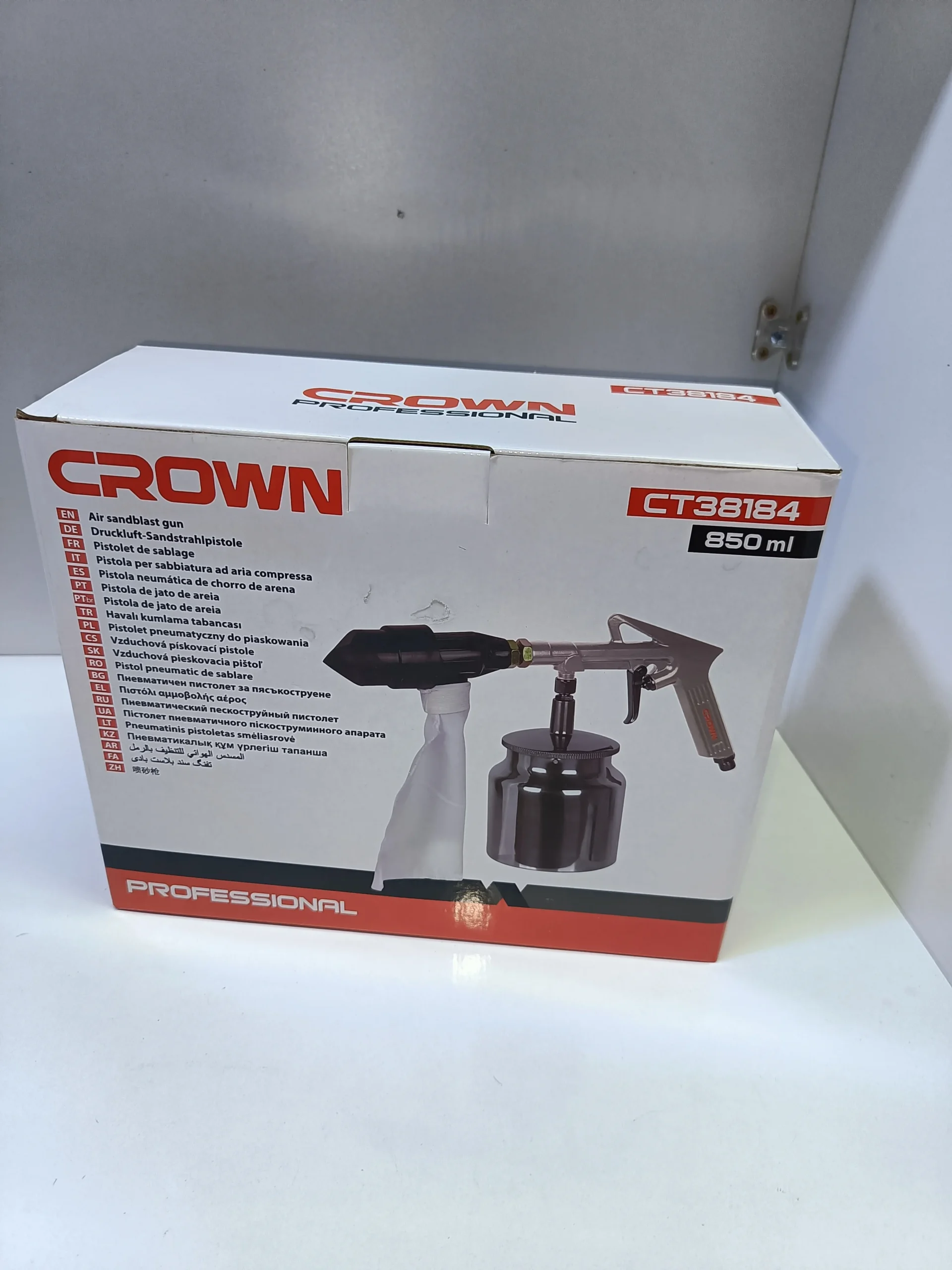 مسدس رش رمل هوائي Pistolet de sablage pneumatique 850 ml. CROWN CT38184 - الصورة 2